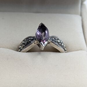 Elegant Silver and Purple Women's Ring